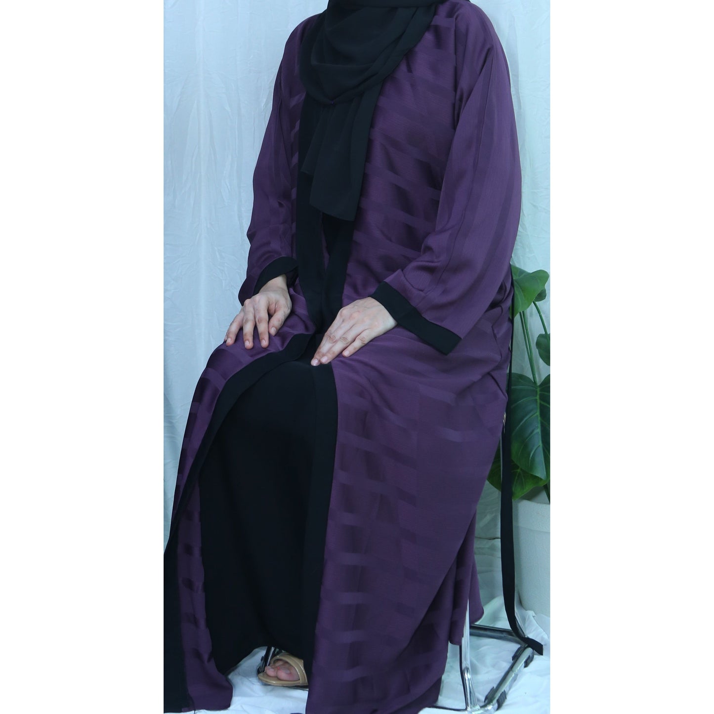 Stylish Abaya - PLUM & BLACK